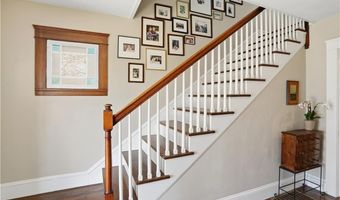 47 Hyland Ave, East Greenwich, RI 02818