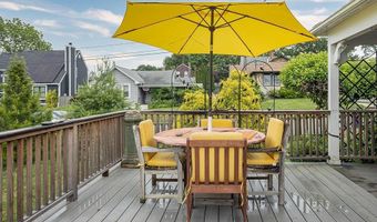50 Cole St, Jamestown, RI 02835