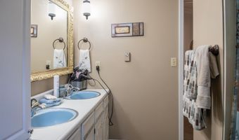 584 Trinton Cir, Bedford, IN 47421