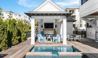 162 76th St, Avalon, NJ 08202