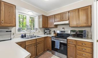 62 Pine Hill Dr, Bath, ME 04530
