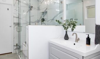 3345 Rubio Crest Dr, Altadena, CA 91001