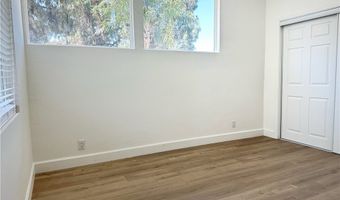 717 W Provential Dr D, Anaheim, CA 92805