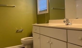 155 Pecan Grove Dr, Aberdeen, NC 28315