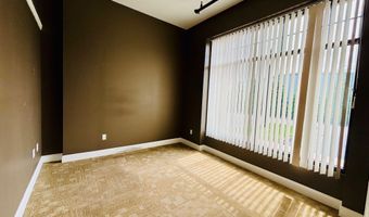 67 W Main St, Clinton, CT 06413