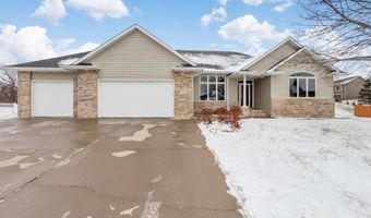 2225 E Byrum Cir, Brandon, SD 57005