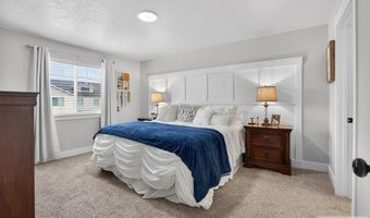 179 Park Lawn Dr #1, Chubbuck, ID 83202
