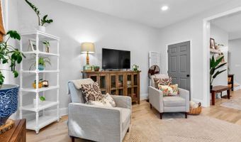 80 Hanford St, Columbus, OH 43206