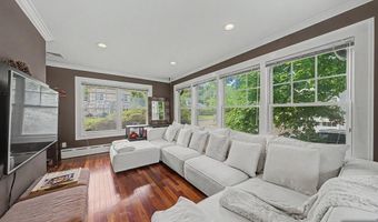 26 George St, Allendale, NJ 07401