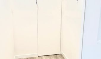 222 Goldenrod Ln E, Altoona, WI 54720