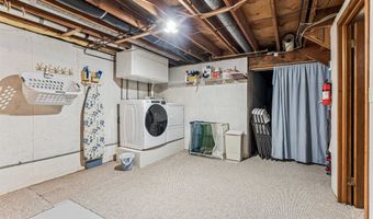 2151 332nd Ave, Dyersville, IA 52040