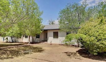 809 S Roselawn Ave, Artesia, NM 88210