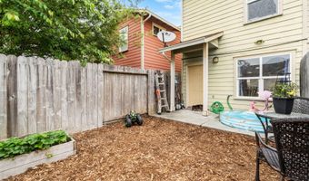 962 Courtyard Cir, Arcata, CA 95521