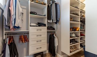 22 Sunrise Cir, Auburn, NH 03032