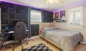 580 Old Main St, Coventry, RI 02816