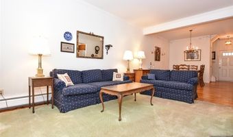 17 Allison Ct, Allendale, NJ 07401
