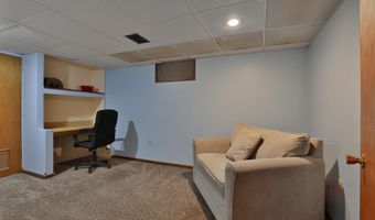 714 Island Ct, Columbus, OH 43214