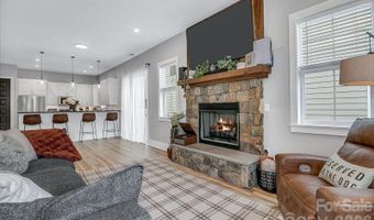 20 Phillip Ln, Arden, NC 28704