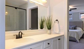 13 Arnold Ave 1, Jamestown, RI 02835