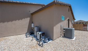 2921 Steamboat Dr, Bullhead City, AZ 86429