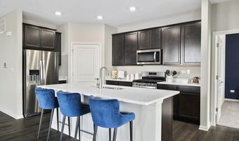 2601 HARNISH Dr, Algonquin, IL 60102