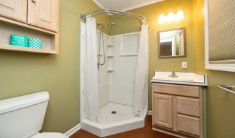 204 E Madison Dr, Polk City, IA 50226
