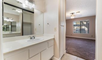 4872 Nara Vista Way 101, Las Vegas, NV 89103