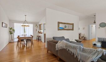 795 Twin Pines Cir, Ashland, OR 97520