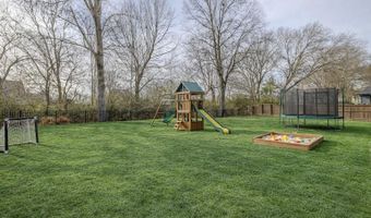 6261 LONGMIRE Loop W, Arlington, TN 38002