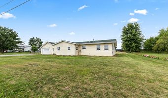 1858 W Auburn Dr, Auburn, IN 46706