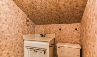 8101 Brownsville Ln, Bethany, OK 73008