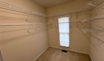 9235 Waterside Dr, Ball Ground, GA 30107