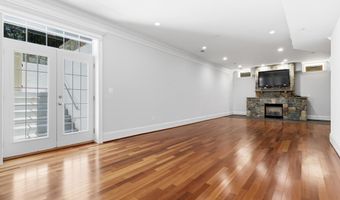7527 WESTFIELD Dr, Bethesda, MD 20817