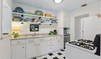 916 W YALE St, Orlando, FL 32804