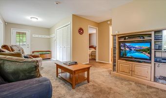 361 Birch Dr, Blakeslee, PA 18610