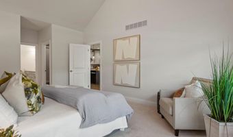 3064 N Spurway Dr, Ann Arbor, MI 48105