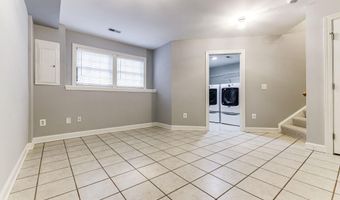 953 HARRISON Cir, Alexandria, VA 22304