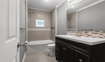 2307 Mission St, Airville, PA 15203