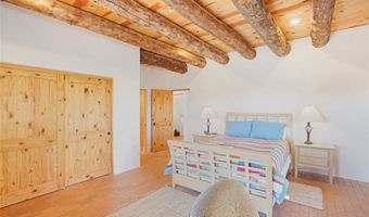 21 Canjilon St, Abiquiu, NM 87510