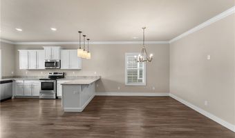 830 NE Heights Ln, Bentonville, AR 72712