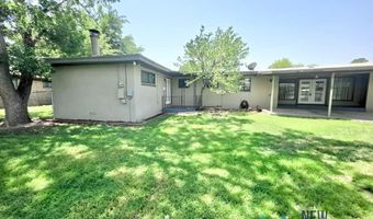 1422 S Country Club Cir, Carlsbad, NM 88220