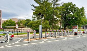 1300 ARMY NAVY Dr 823, Arlington, VA 22202