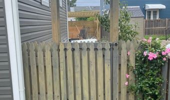 2000 S LANGLEY St, Arlington, VA 22204