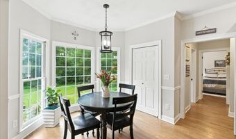 1042 AVERY Crk, Woodstock, GA 30188
