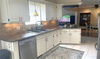 8008 NW 27th St, Bethany, OK 73008