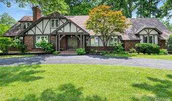 56 Meadowbrook Country Club Est, Ballwin, MO 63011
