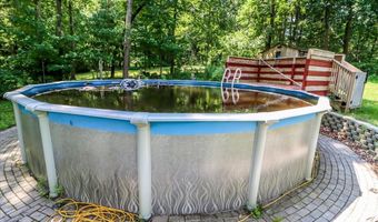 21 Chimney Dr, Bethel, CT 06801