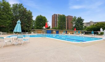 7525 SPRING LAKE Dr #C2, Bethesda, MD 20817