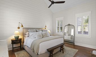 2 Tomlow Trce, Beaufort, SC 29906