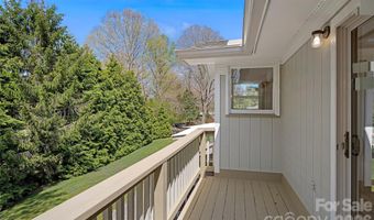 6 Mulberry Dr, Arden, NC 28704